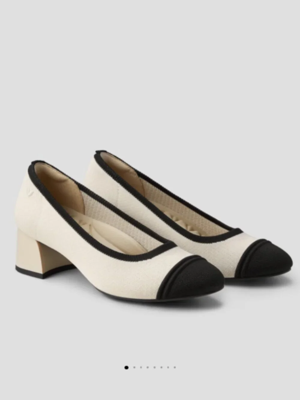 VIVAIA Julie Arch Pro Black & Ivory Almond Toe Chunky‎ Heels Size 38.7 (8US) NEW